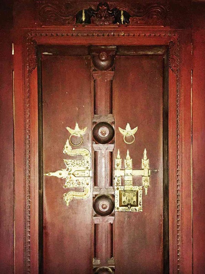 Timber Door 