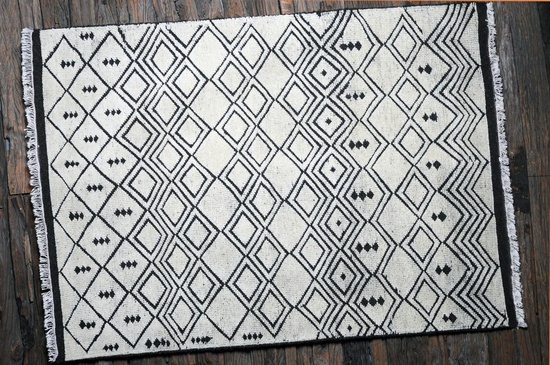 Isoka Hand-knotted Wool Rugs