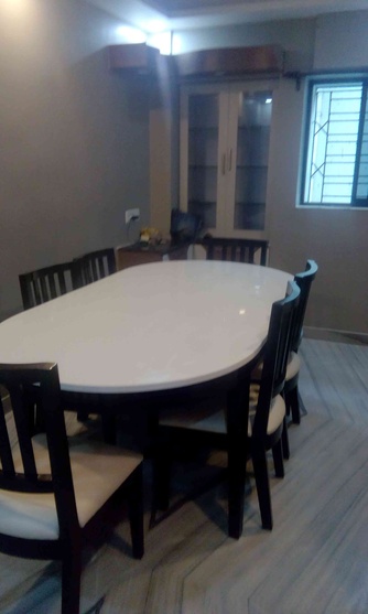 Anti scratch hard surface top dinning table (gloss top finish) Chairs with cumfort coushons