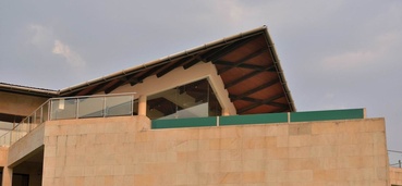 Farmhouse Roof Design 