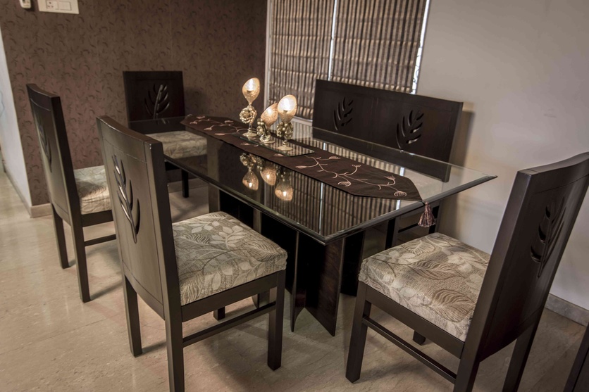 Leaf Shaped Dining Table and Chaires in same theme