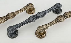 Antique handle Brass/Silver finish